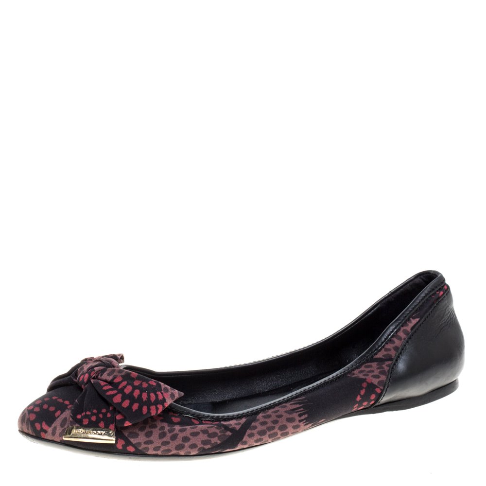 Burberry Black Printed Satin Bow Ballet Flats Size 38