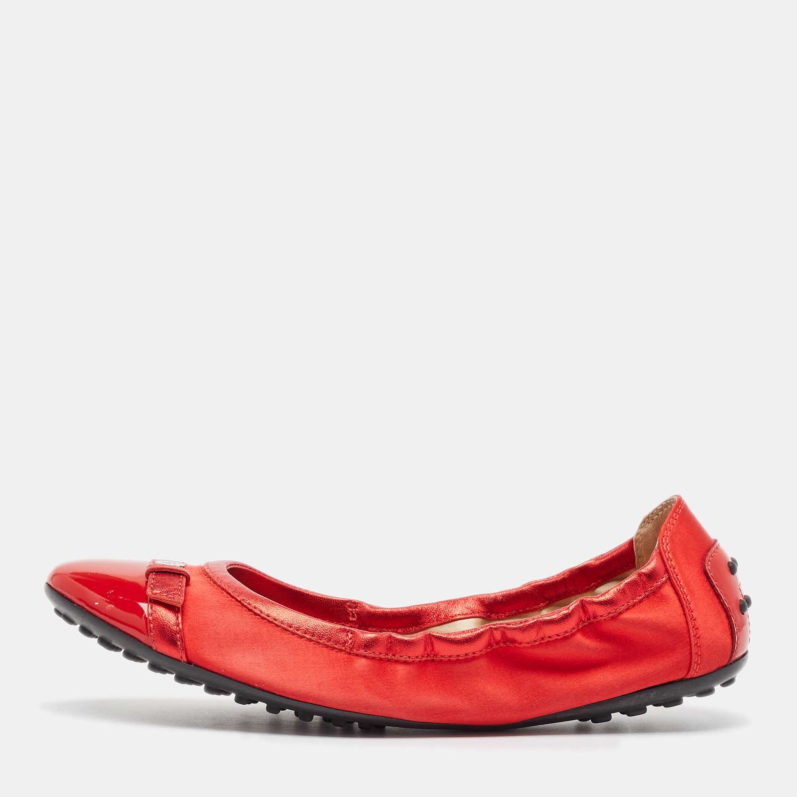 Tod's Red Satin and Patent Scrunch Ballet Flats Size 38.5