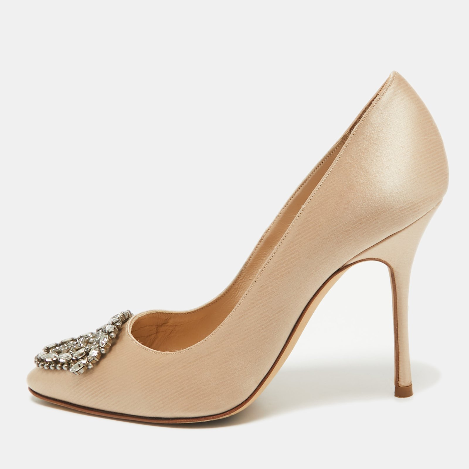 Manolo Blahnik Beige Satin Okkaava Pumps Size 35.5
