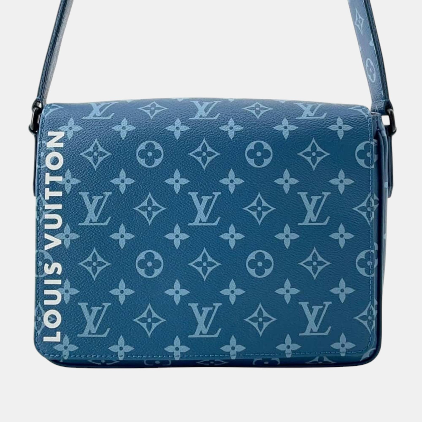 Louis Vuitton District PM Shoulder Bag