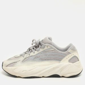 Yeezy x adidas Grey/White Cotton Knit And Nubuck Boost 700 V2 Static Sneakers Size 42 2/3