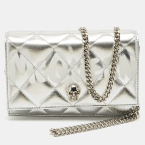 alexander mcqueen silver quilted leather small skull chain bag