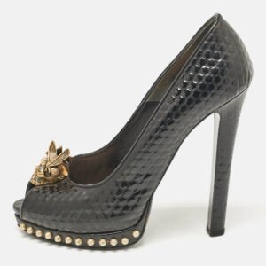 Alexander McQueen Black Patent Leather Skull Embellished Platform Pumps Size 41