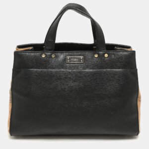 luxury-women-alviero-martini-1a-classe-used-handbags-p1140687-015 Alviero Martini 1A Classe Black Coated Canvas and Leather Satchel