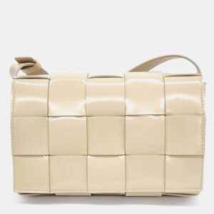 luxury-women-bottega-veneta-used-handbags-p1014191-001 Bottega Veneta Beige Leather Cassette Shoulder Bag