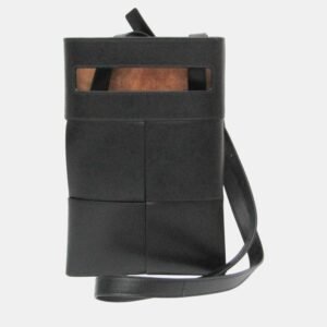 luxury-women-bottega-veneta-used-handbags-p1091008-002 Bottega Veneta Black Leather Maxi Intrecciato Shoulder Bag