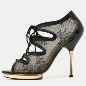 CH Carolina Herrera Black Mesh and Leather Lace Up  Ankle Boots Size 37