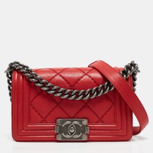 luxury-women-chanel-used-handbags-p1109207-016 Chanel Red Double Stitch Leather Small Boy Flap Bag