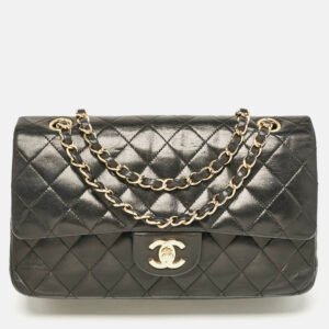 luxury-women-chanel-used-handbags-p1124009-002 Chanel Black Quilted Leather Medium Classic Double Flap Bag