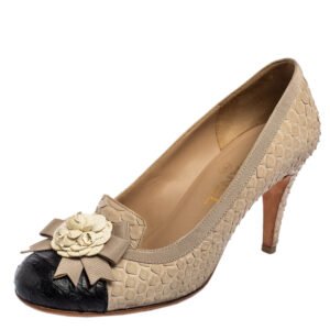 Chanel Beige/Black Python Leather Camellia Bow Applique Round-Toe Pumps Size 37.5