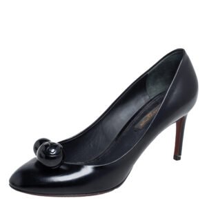 Louis Vuitton Black Patent Leather Betty Pumps Size 36.5