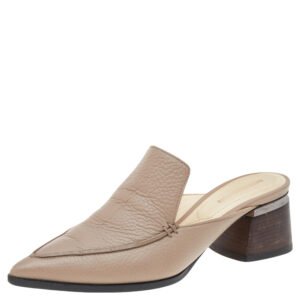 Nicholas Kirkwood Beige Leather Beya Pointed Toe Loafers Size 38.5