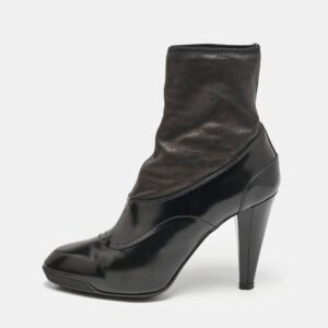 Tod's Black Leather Ankle Length Boots Size 36