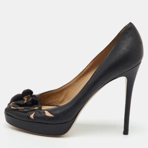 luxury-women-valentino-used-shoes-p1138371-009 Valentino Black Leather Flower Embellished Peep Toe Platform Pumps Size 38.5