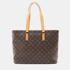 Louis-Vuitton-Luco-Monogram-Canvas-Shoulder-Bag