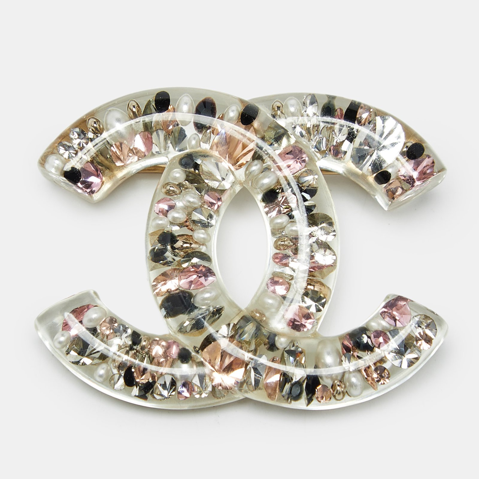 luxury-women-chanel-used-accessories-p1180427-002.jpg chanel cc resin faux pearl crystals gold tone brooch