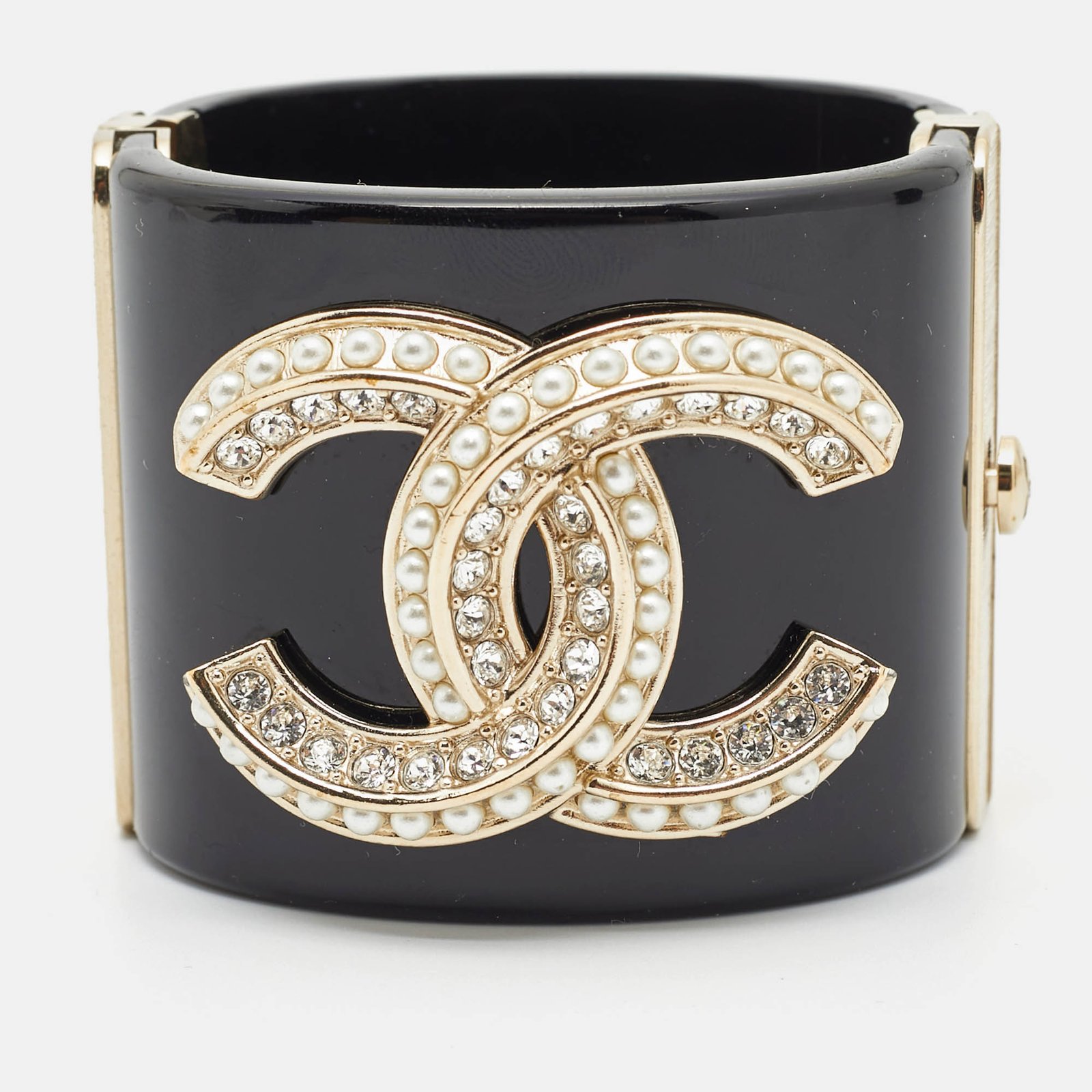 luxury-women-chanel-used-accessories-p1203715-002.jpg chanel cc resin faux pearl crystals gold tone cuff bracelet