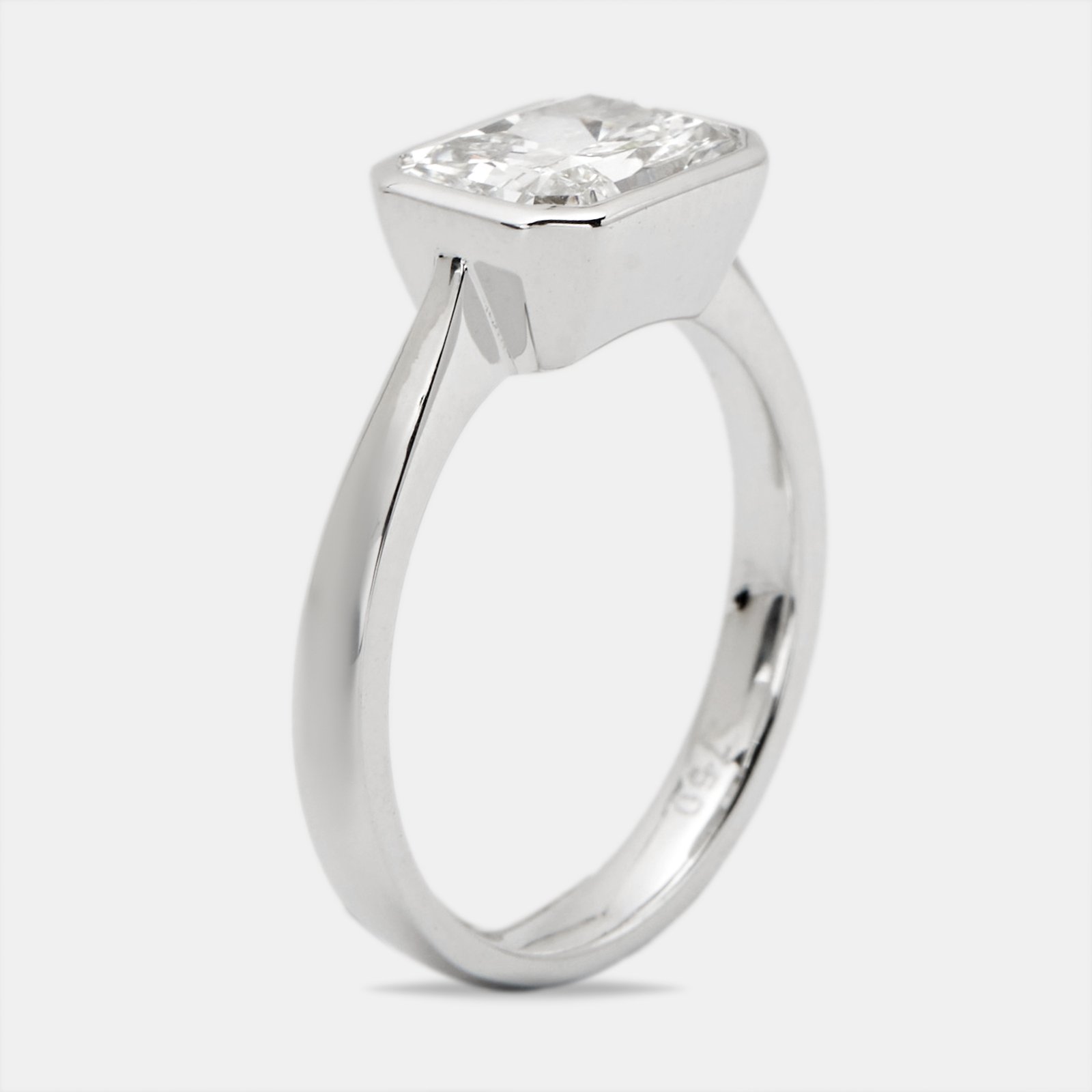 2.00 cts radiant cut lab grown diamond 18k white gold ring size 54