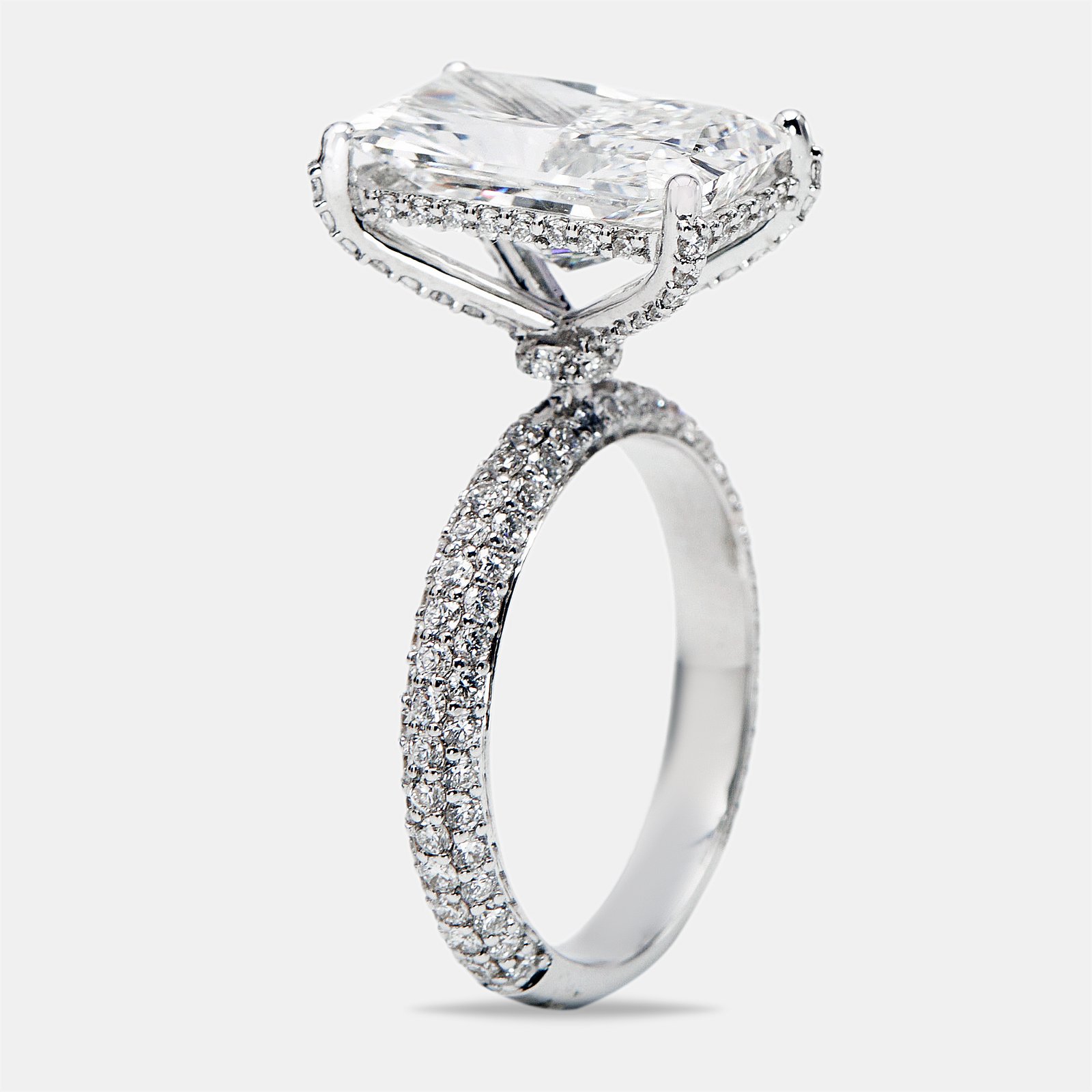 luxury-women-the-diamond-edit-new-fine-jewelry-p1175980-006.jpg 6.20 cts radiant and round lab grown diamond 18k white gold ring size 51