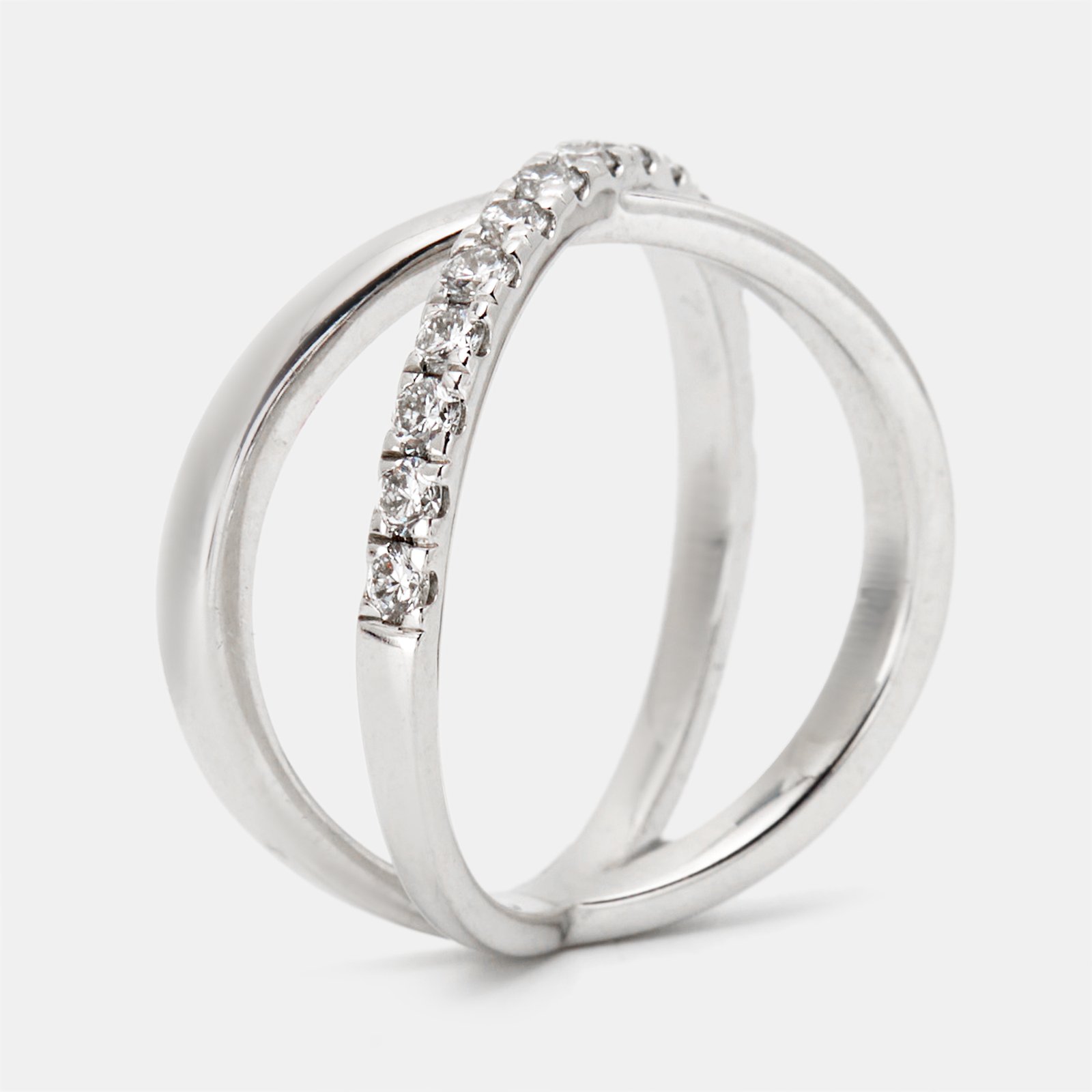 0.65 cts round brilliant lab grown diamond 18k white gold ring size 54