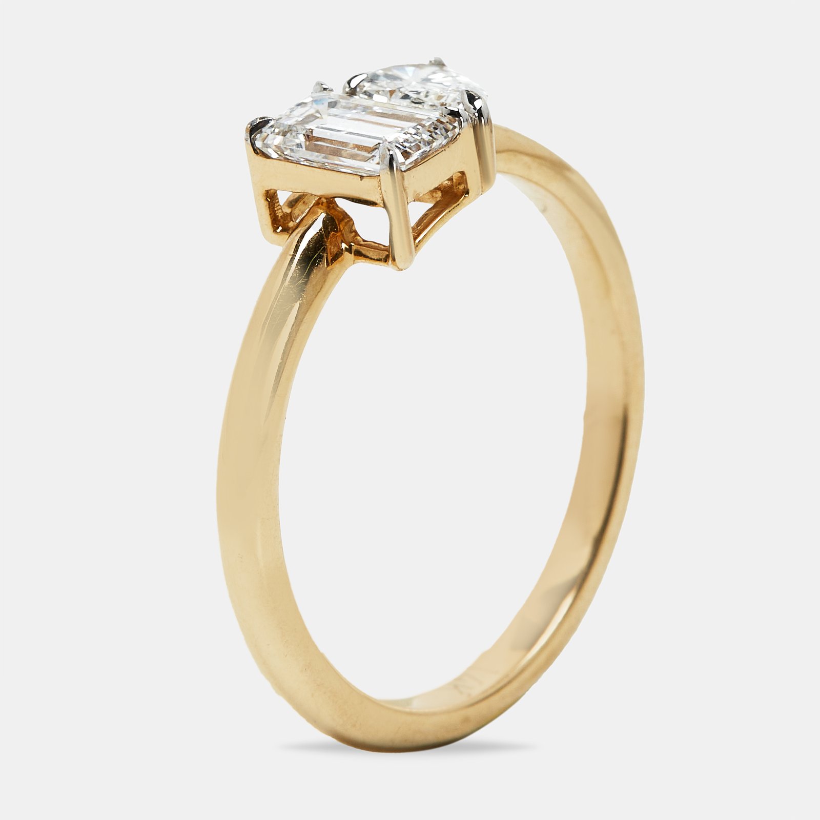 luxury-women-the-diamond-edit-new-fine-jewelry-p1176037-001.jpg 1.00 cts emerald cut and pear lab grown diamond 18k yellow gold ring size 54