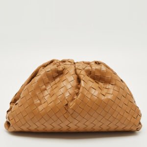 bottega veneta brown intrecciato leather classic the pouch clutch